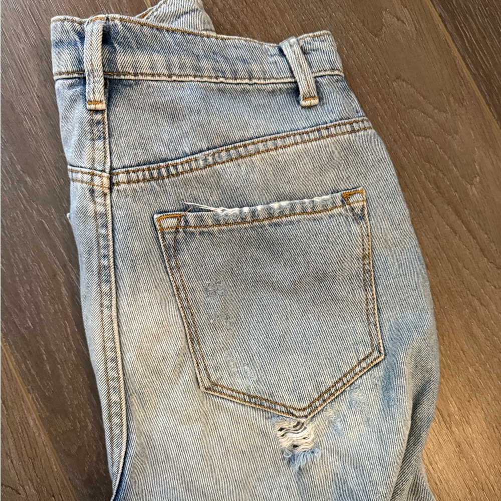 BDG Ripped Jeans - Picture 3 of 3